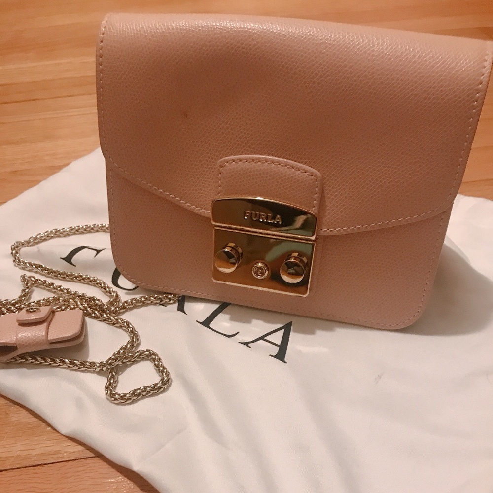 Furla Metropolis